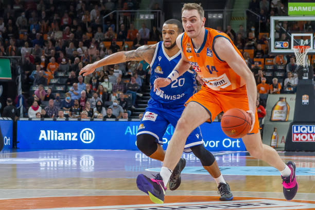 战术上的创 战术上的创